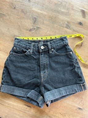 BDG Black High-Rise Rolled Hem Denim Shorts Women’s Sz 24